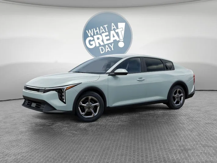 2026 Kia K4 - view 3