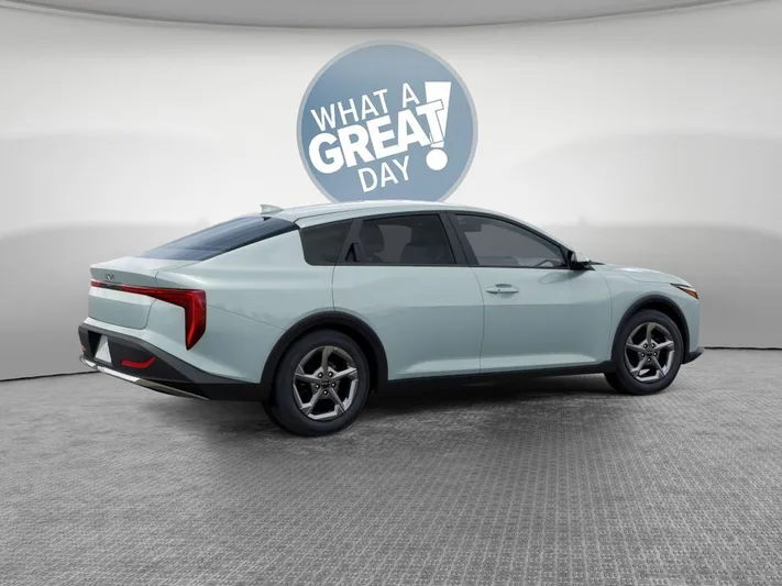 2026 Kia K4 - view 6