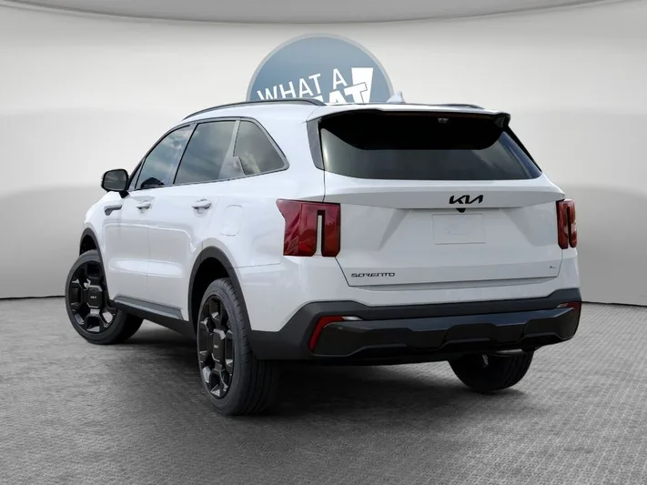 2026 Kia Sorento - view 4