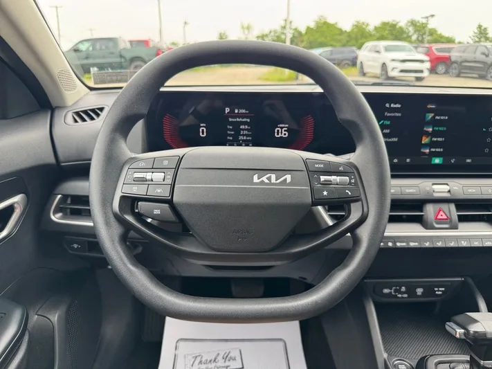 2025 Kia K4 - view 15