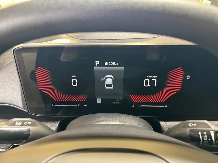 2025 Kia K4 - view 16