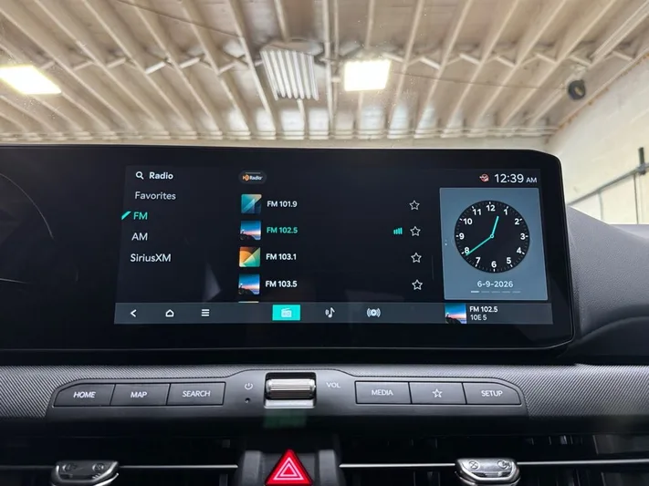 2025 Kia K4 - view 17