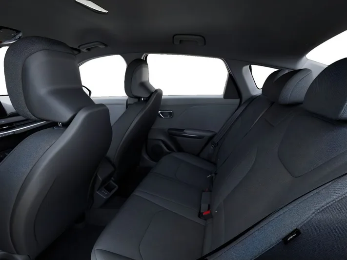 2026 Kia K4 - view 18