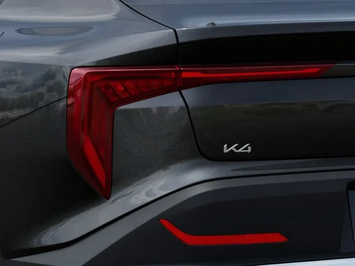 2026 Kia K4 - view 9