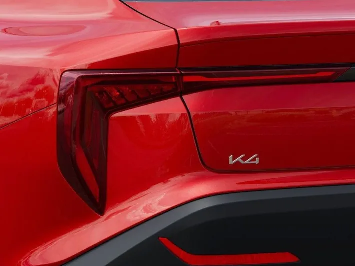 2025 Kia K4 - view 11