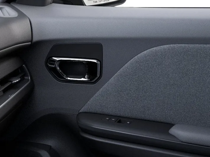 2025 Kia K4 - view 25