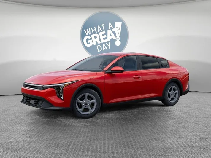 2025 Kia K4 - view 3