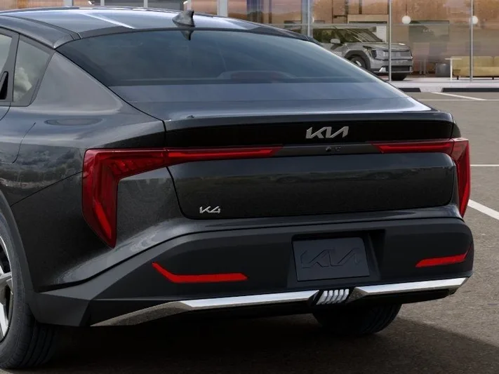 2026 Kia K4 - view 13
