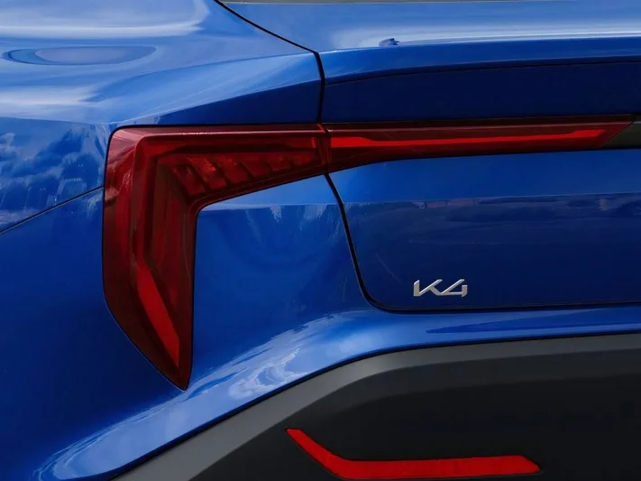 2025 Kia K4 - view 11