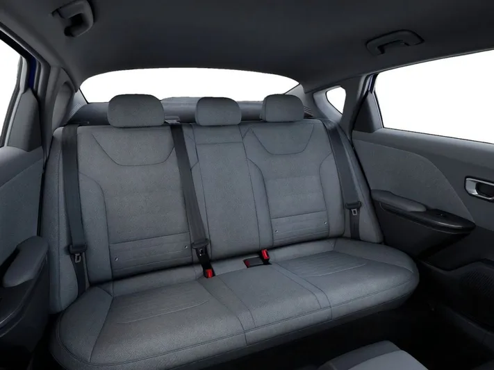 2025 Kia K4 - view 16