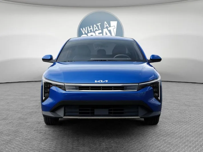 2025 Kia K4 - view 2