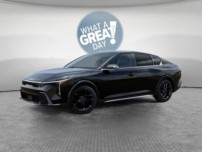 2026 Kia K4 - view 3