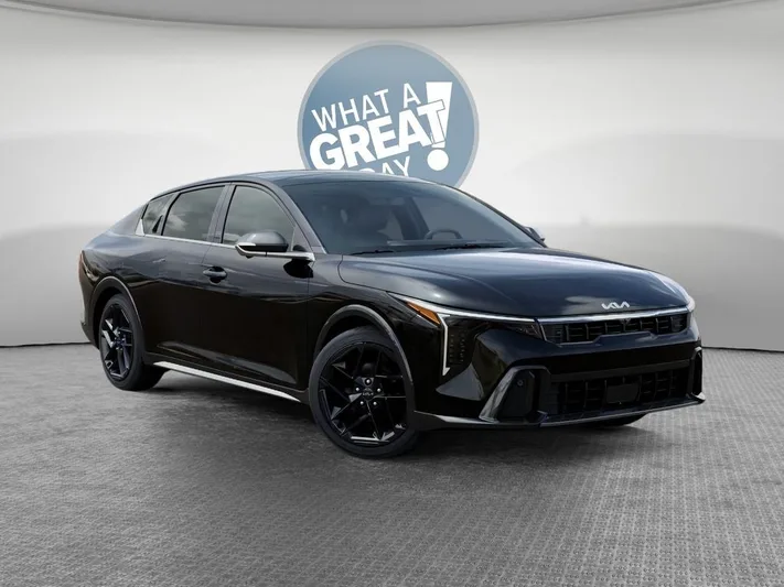 2026 Kia K4 - view 8