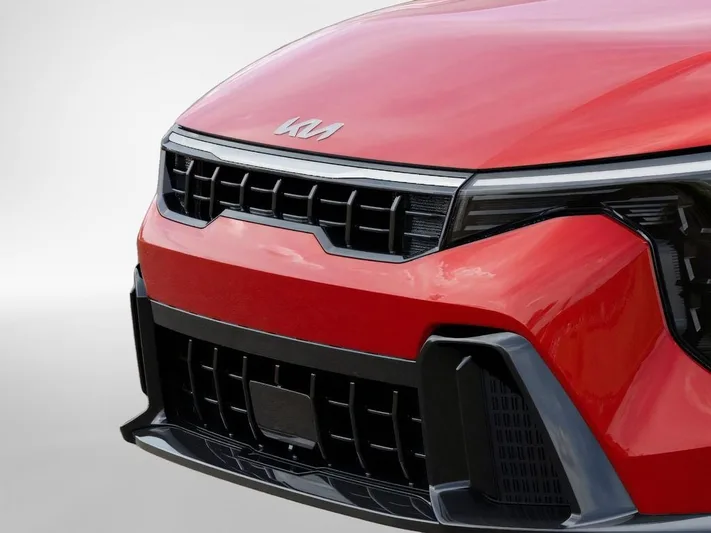 2025 Kia K4 - view 12
