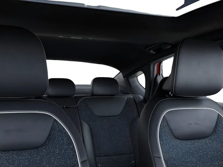 2025 Kia K4 - view 27