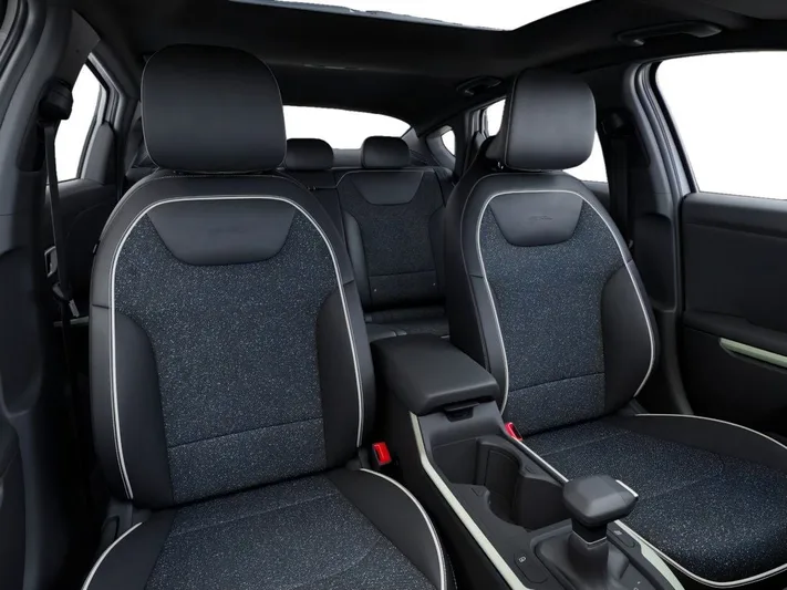 2025 Kia K4 - view 15