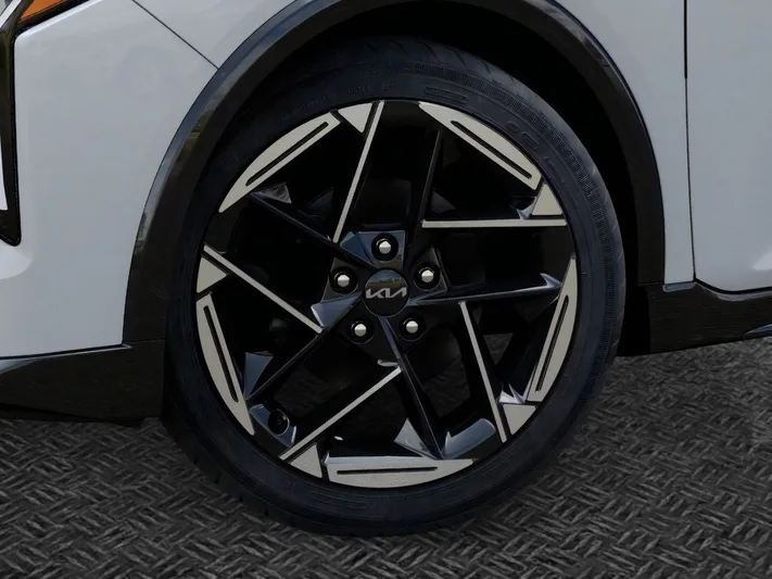 2025 Kia K4 - view 9