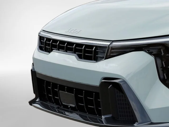 2025 Kia K4 - view 12