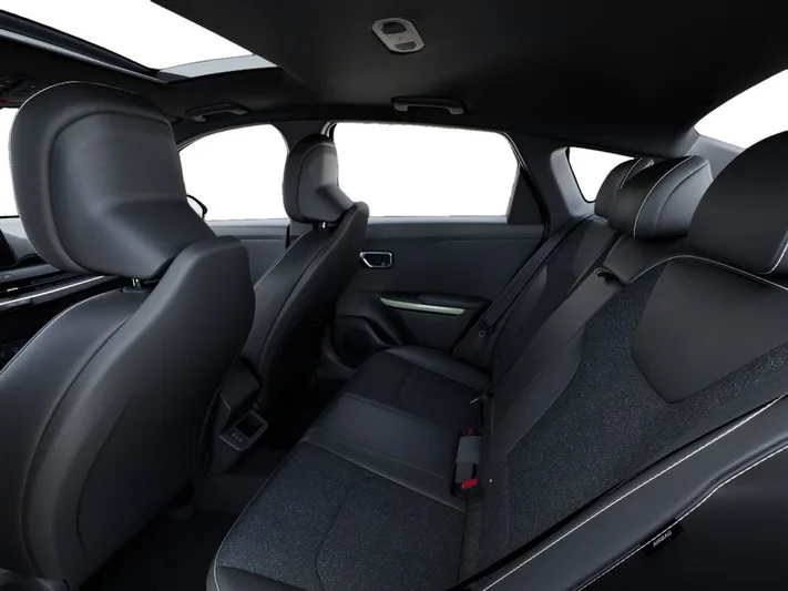 2025 Kia K4 - view 18