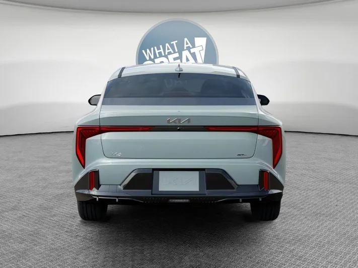 2025 Kia K4 - view 5