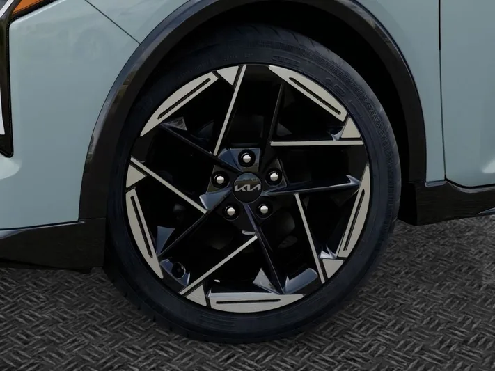 2025 Kia K4 - view 9