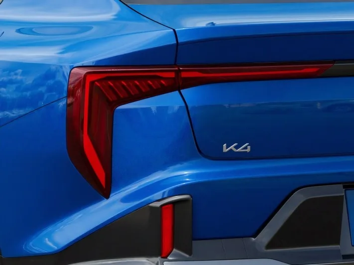 2026 Kia K4 - view 11