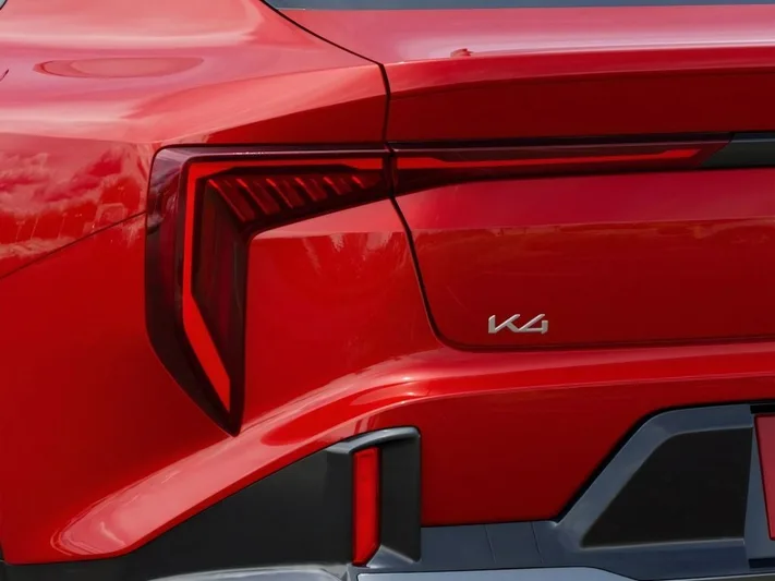 2026 Kia K4 - view 11