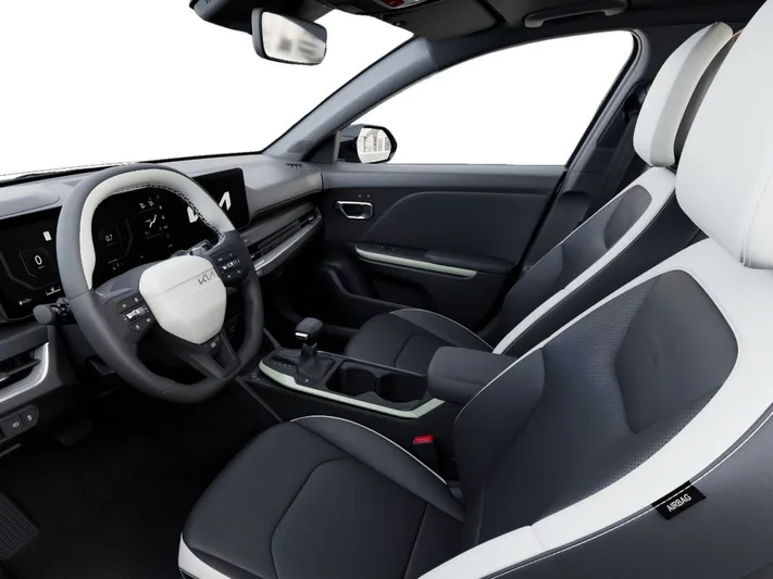 2026 Kia K4 - view 17