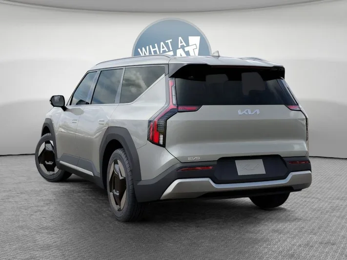 2026 Kia EV9 - view 4