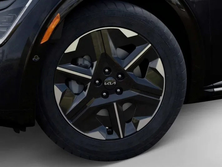 2025 Kia EV6 - view 9