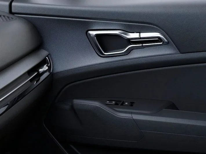 2026 Kia Sportage - view 25