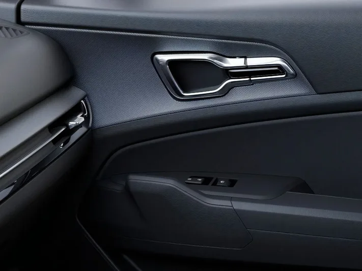 2026 Kia Sportage - view 25