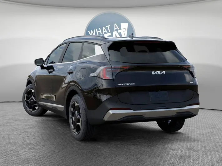 2026 Kia Sportage - view 4