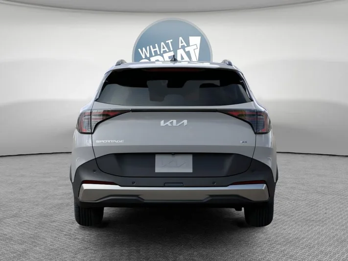 2026 Kia Sportage - view 13