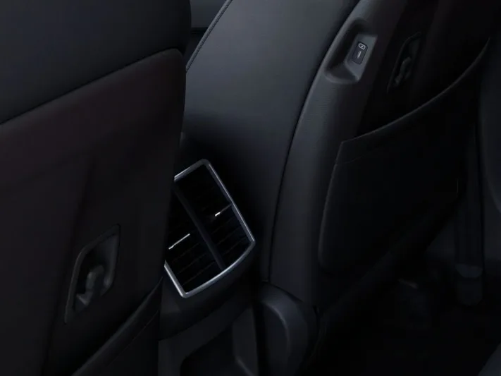 2026 Kia Sportage - view 26