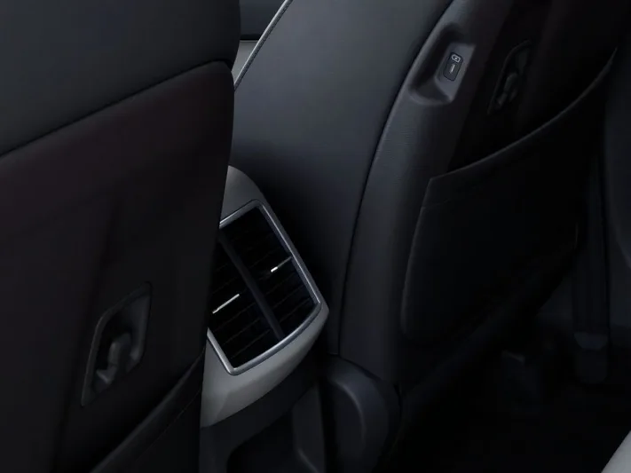 2026 Kia Sportage - view 26