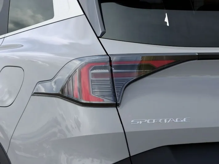 2026 Kia Sportage - view 11