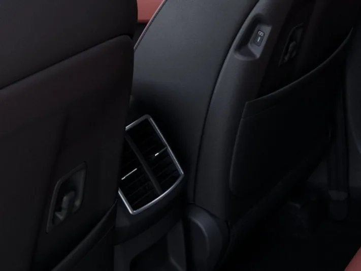2026 Kia Sportage - view 26