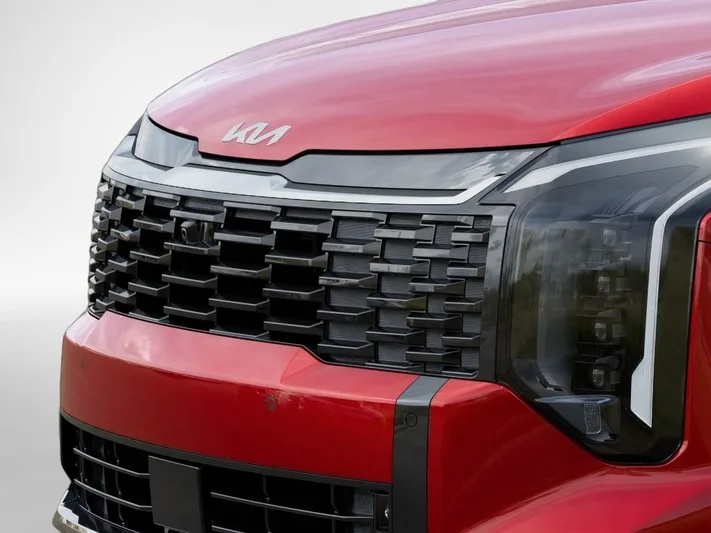2026 Kia Sportage - view 12
