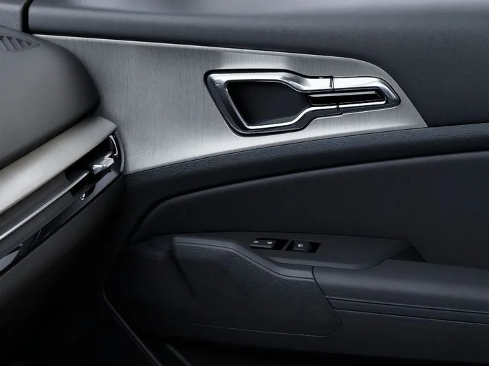 2026 Kia Sportage - view 25
