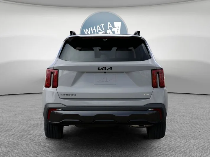 2026 Kia Sorento - view 13