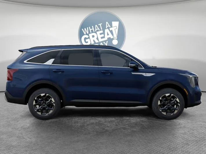 2026 Kia Sorento - view 7