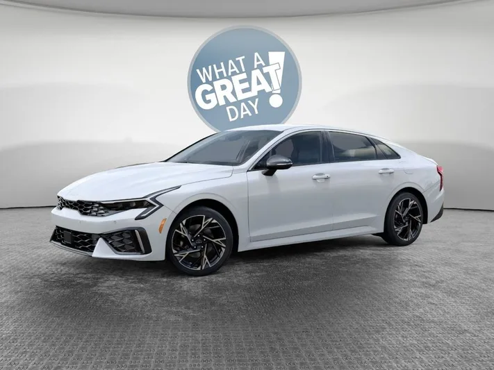 2026 Kia K5 - view 3