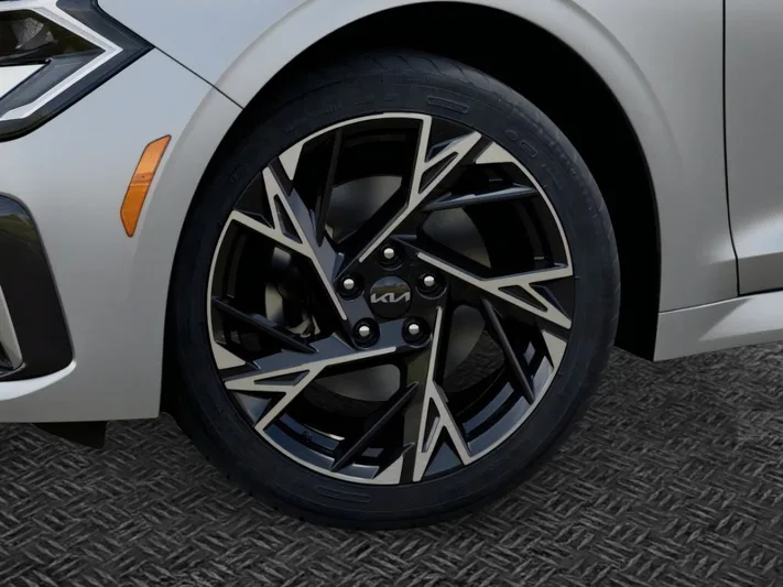 2026 Kia K5 - view 9