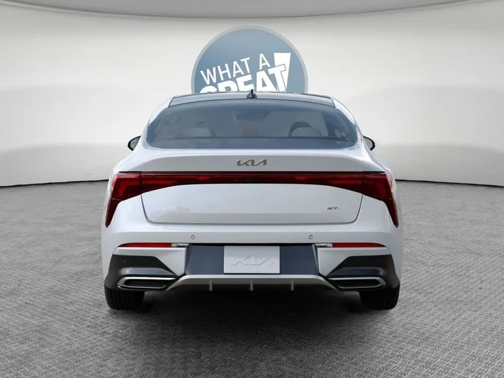 2026 Kia K5 - view 13