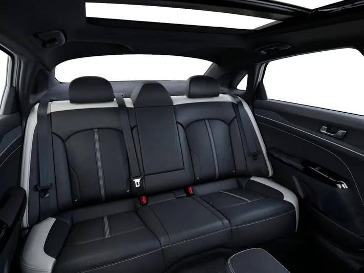 2026 Kia K5 - view 16