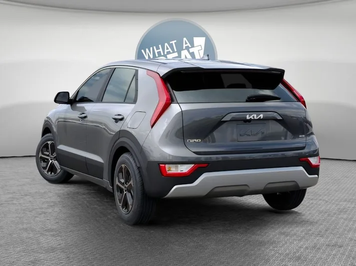 2026 Kia Niro - view 4