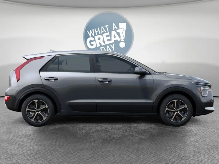 2026 Kia Niro - view 7