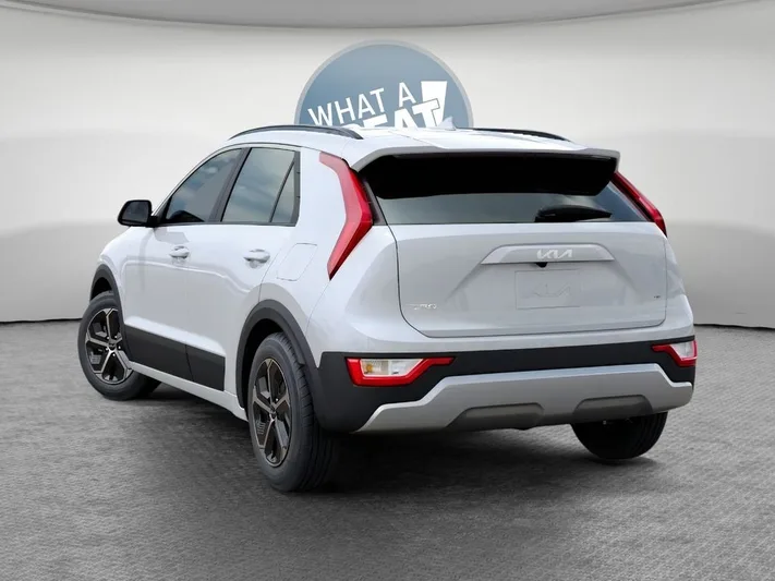 2026 Kia Niro - view 4