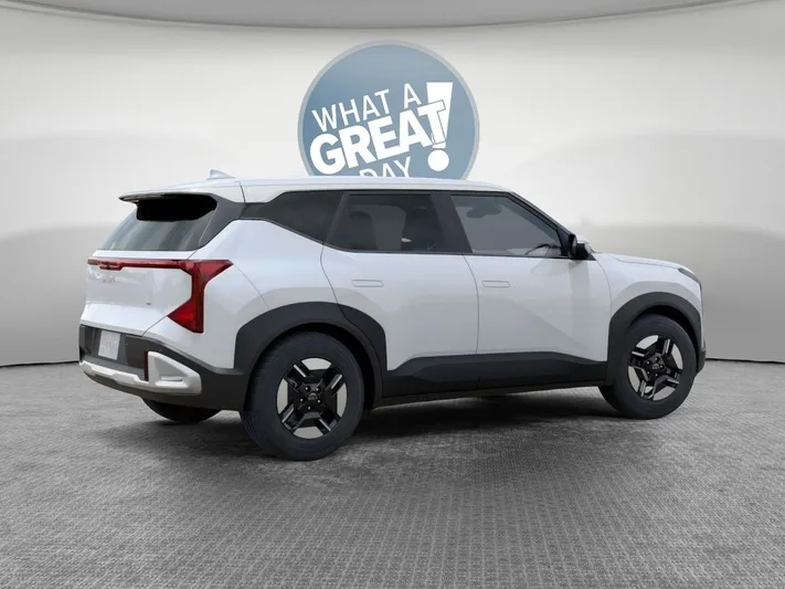 2027 Kia Seltos - view 6